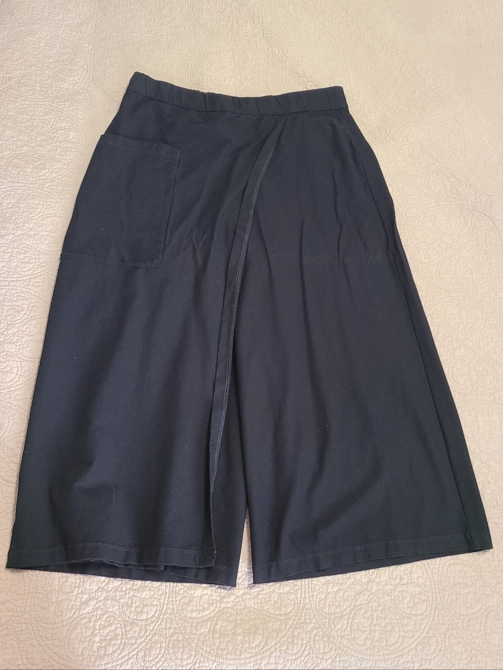 Eileen Fisher Black Wrap Front Cropped Pull On Pants Size M